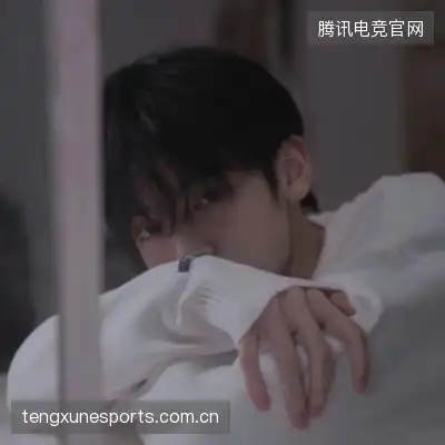 伍煦羿